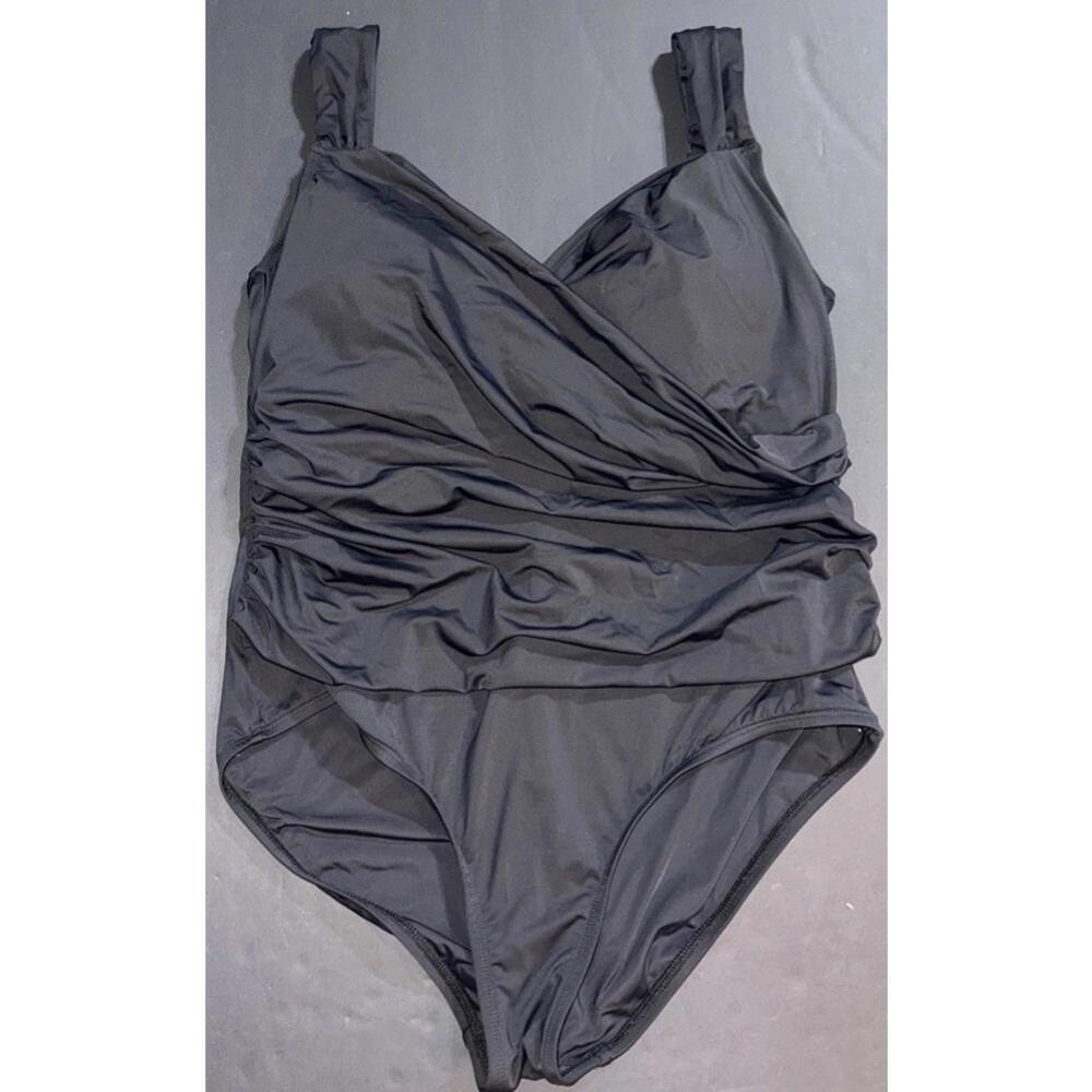 Jantzen Draped Surplice‎ Mailot One Piece Swimsuit Minimalist Bathing Black 18W